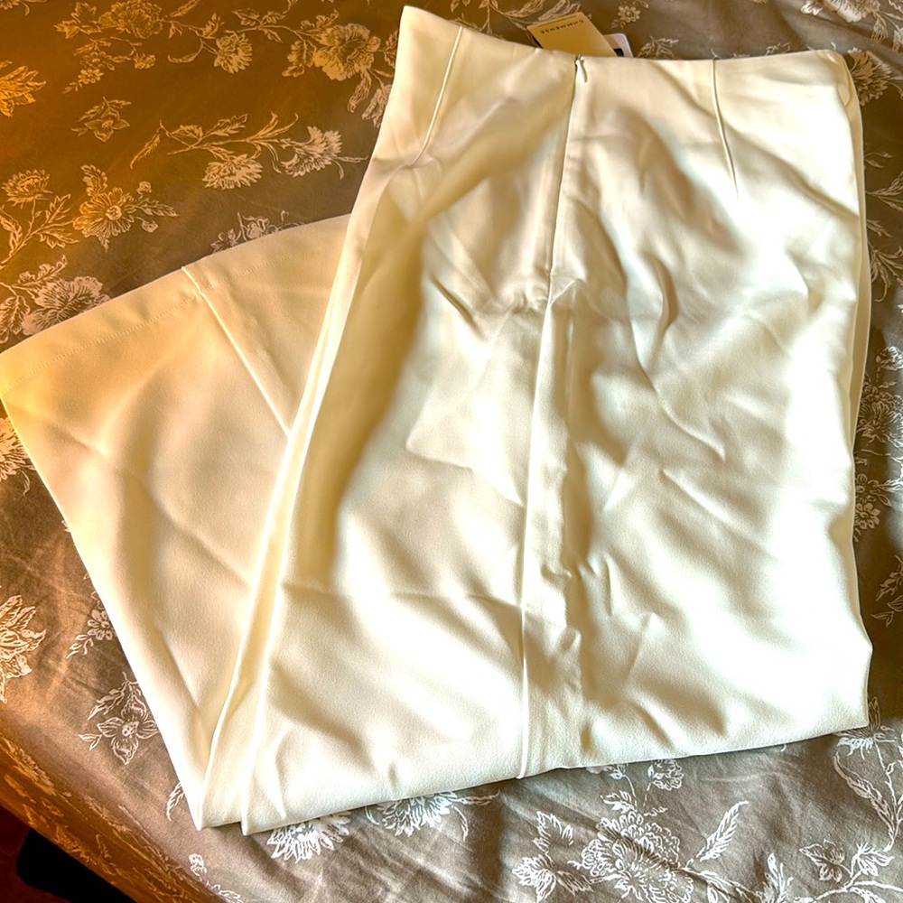 Wide leg cropped slacks